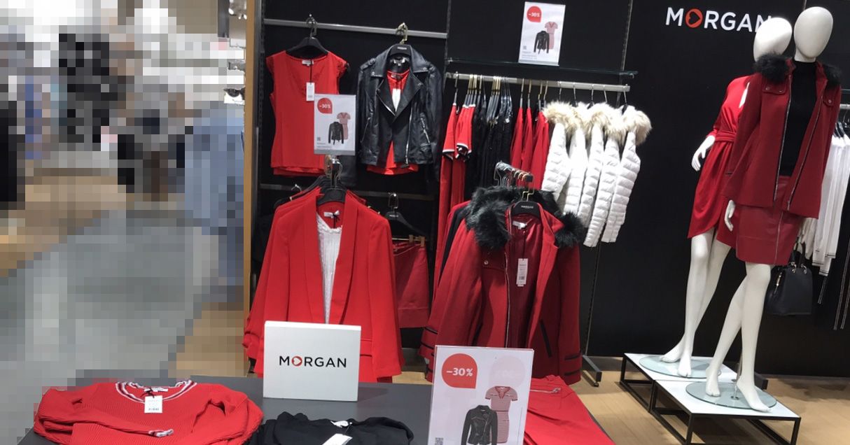 Woman in red da Morgan